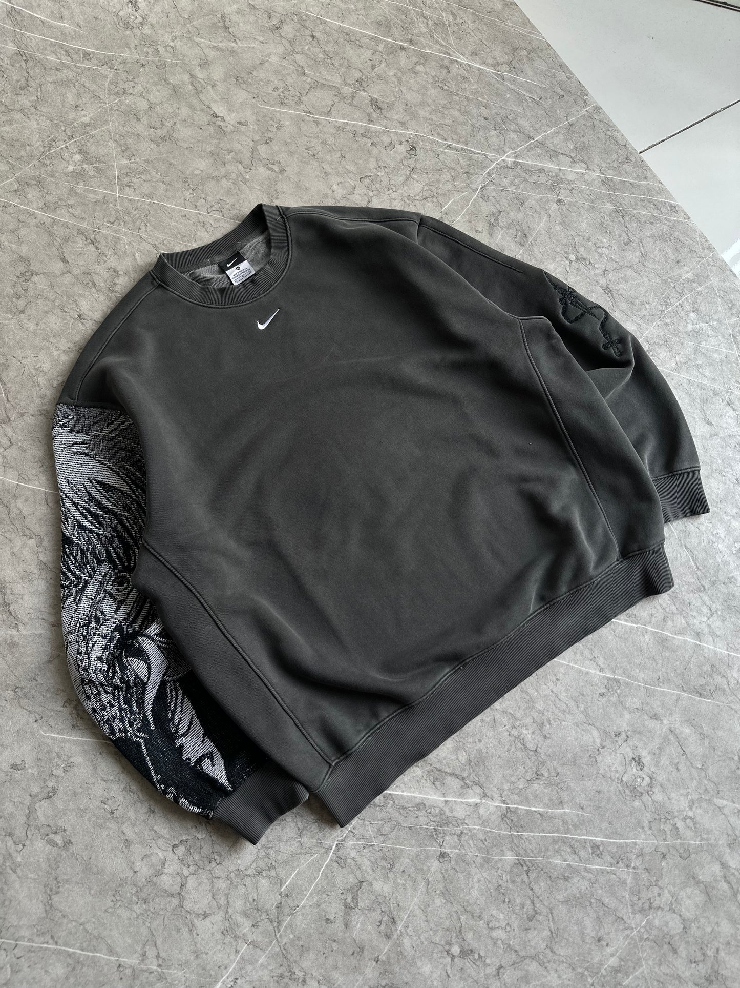 Kurapika HxH Reworked Crewneck XL