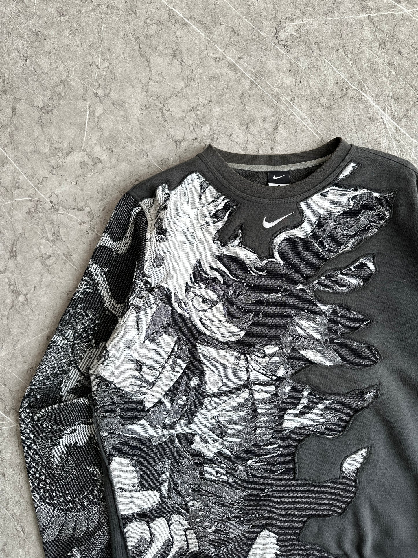 Special Drop Nika Kaido Sweatshirt