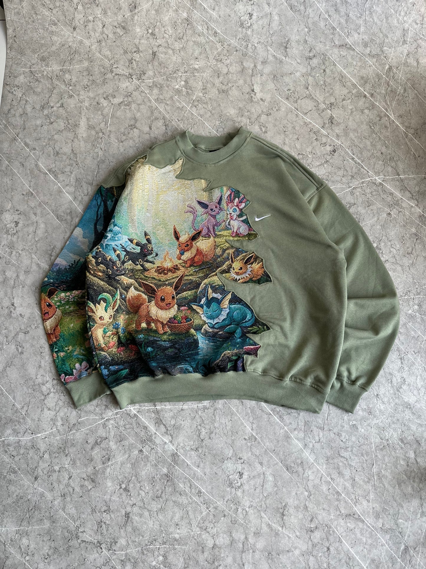 Eeve Evo Reworked Sweater XL