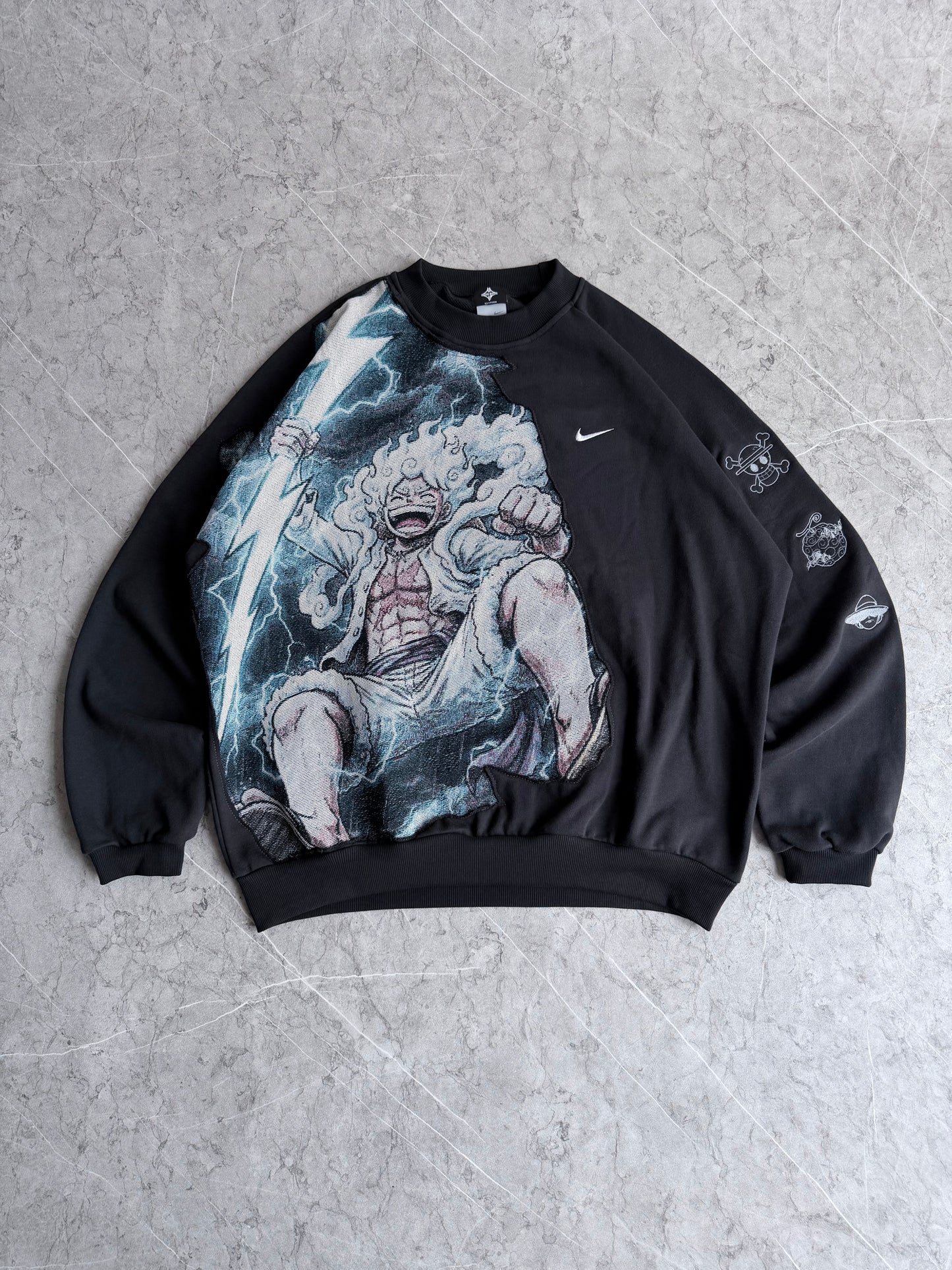 Nika Luffy Reworked Sweater XL