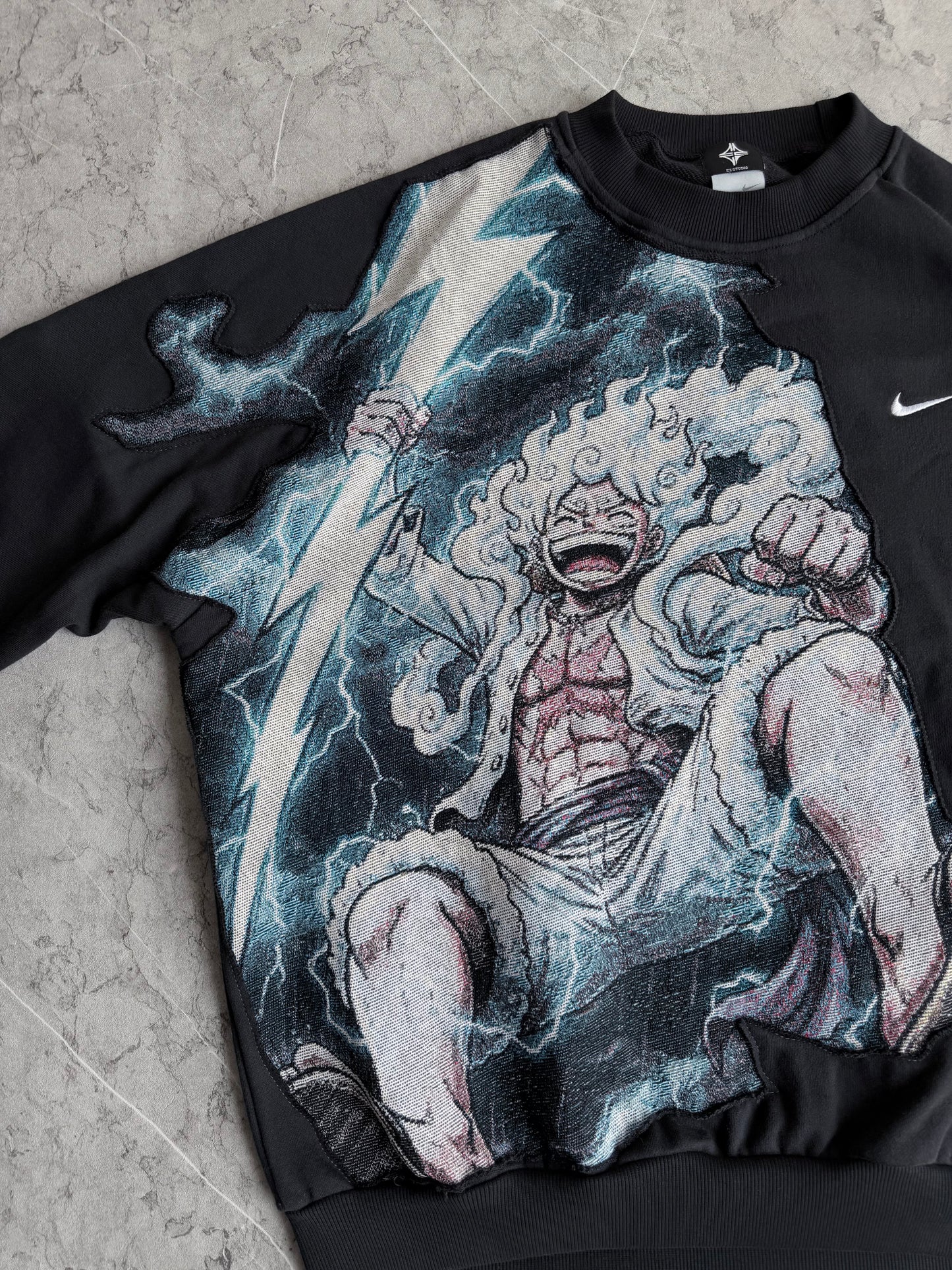 Nika Luffy Reworked Sweater XL